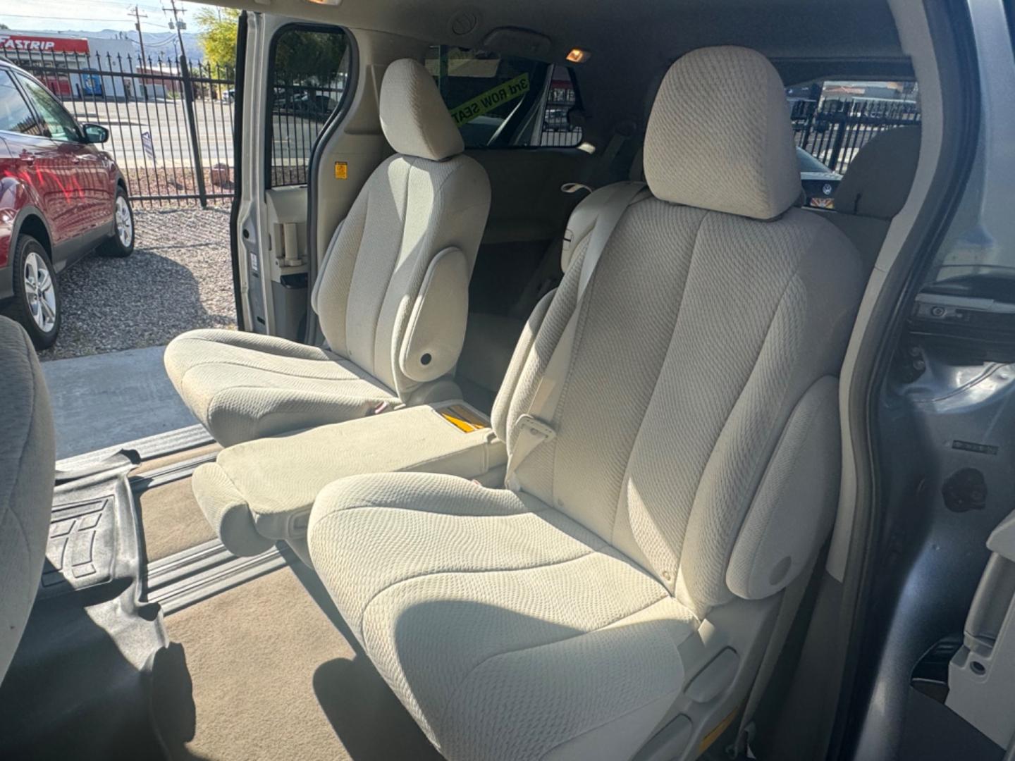 2011 Silver Toyota Sienna (5TDKK3DC1BS) , located at 2190 Hwy 95, Bullhead City, AZ, 86442, (928) 704-0060, 0.000000, 0.000000 - Photo#14